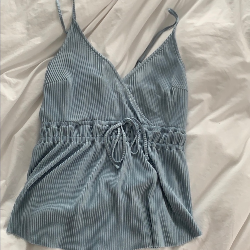 Sweet babydoll Abercrombie wrap front top